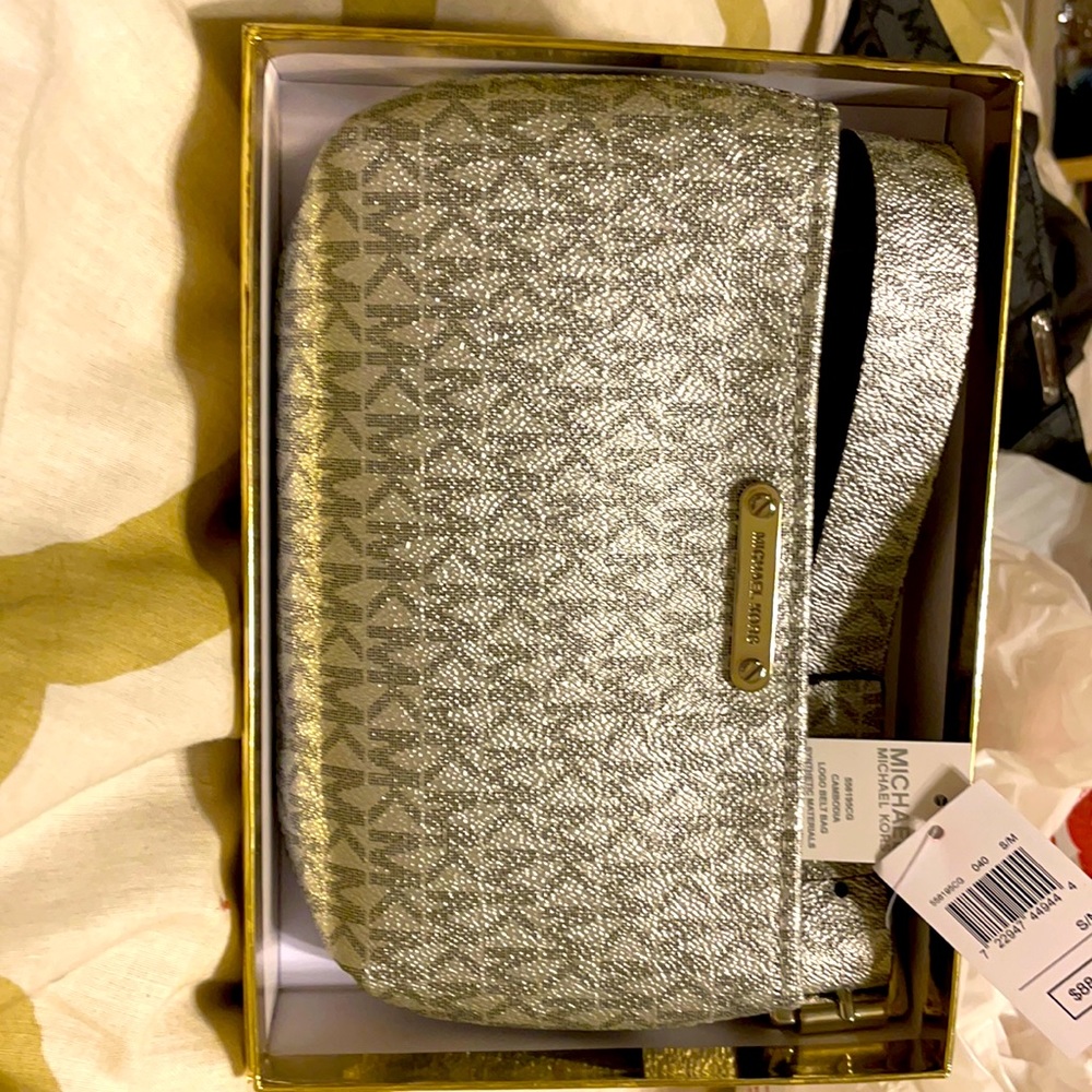 Michael kors logo belt bag